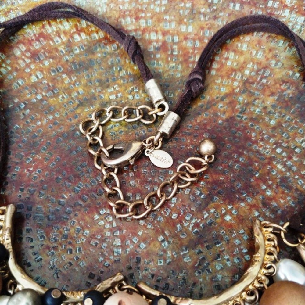 Chico's Costume Jewelry Vintage Gold Leather Cord Wooden & Pearl Bead Set EUC - Picture 6 of 8